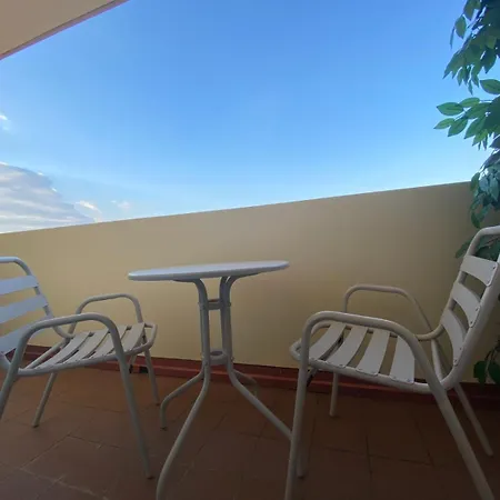 Casa Settimo Piano Con Terrazza E Garage Privato شقة *